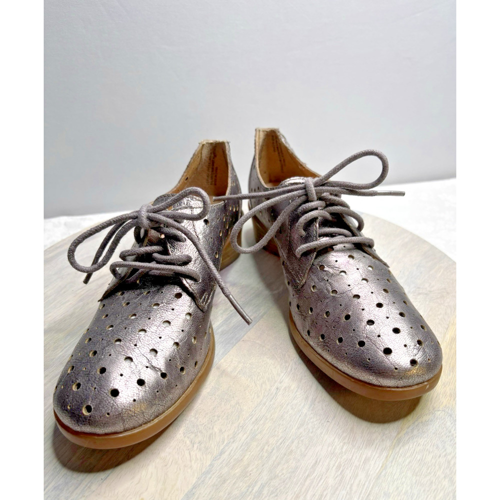 Born Metallic Leather Oxford Shoes Women’s Size 7 Lace-Up Comfort Casual Flats